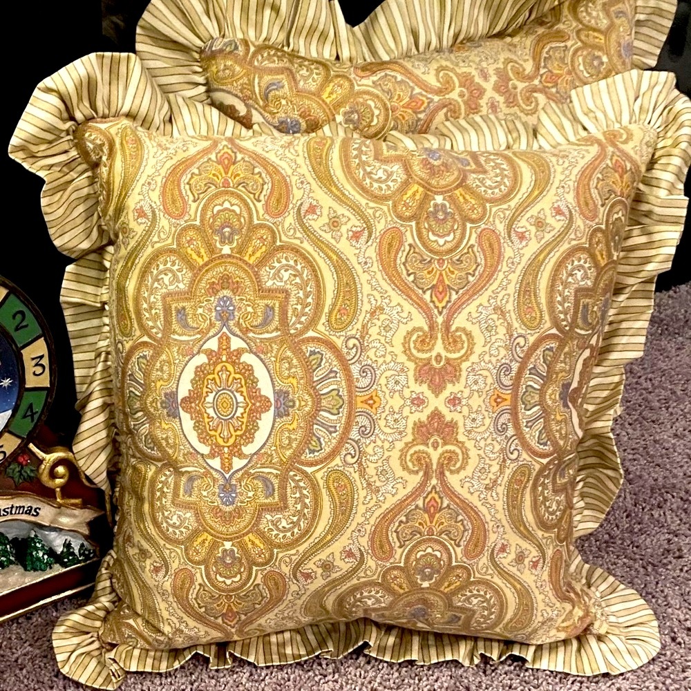 Custom made pillow set - new